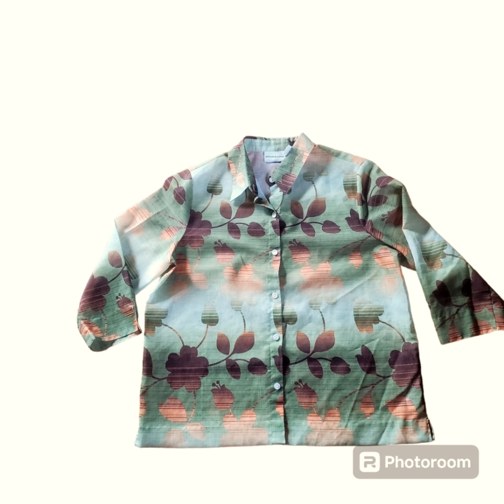 Alfred Dunner button down light blouse size 14